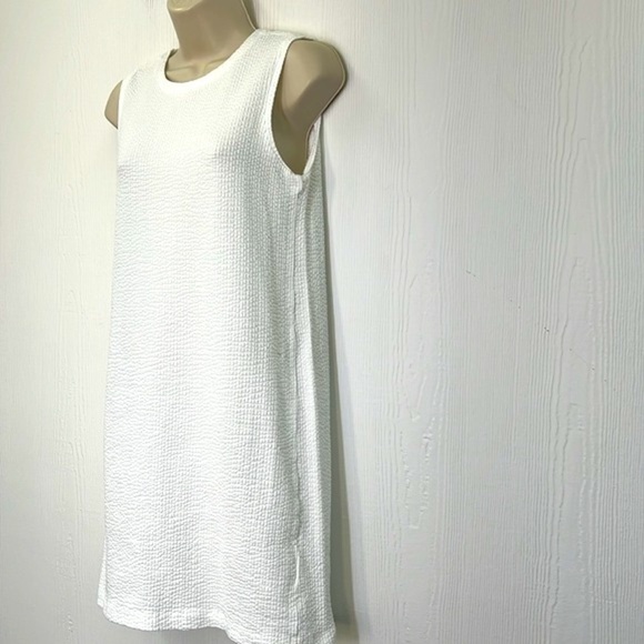 Club Monaco - White Pebbled Design Sleeveless Lightweight Mini Dress Size Small - Picture 5 of 11